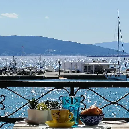 Aegina Port Apt 3 Exterior photo