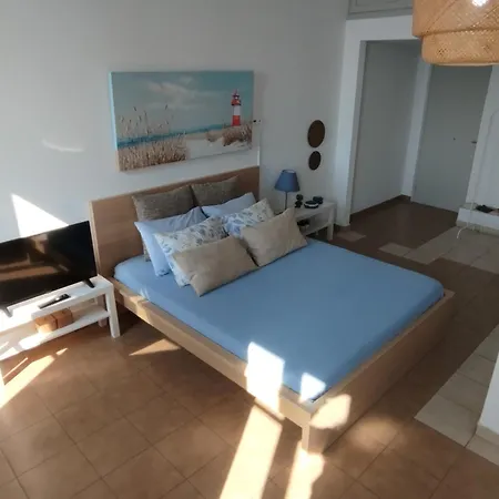 Aegina Port Apt 3 Exterior photo